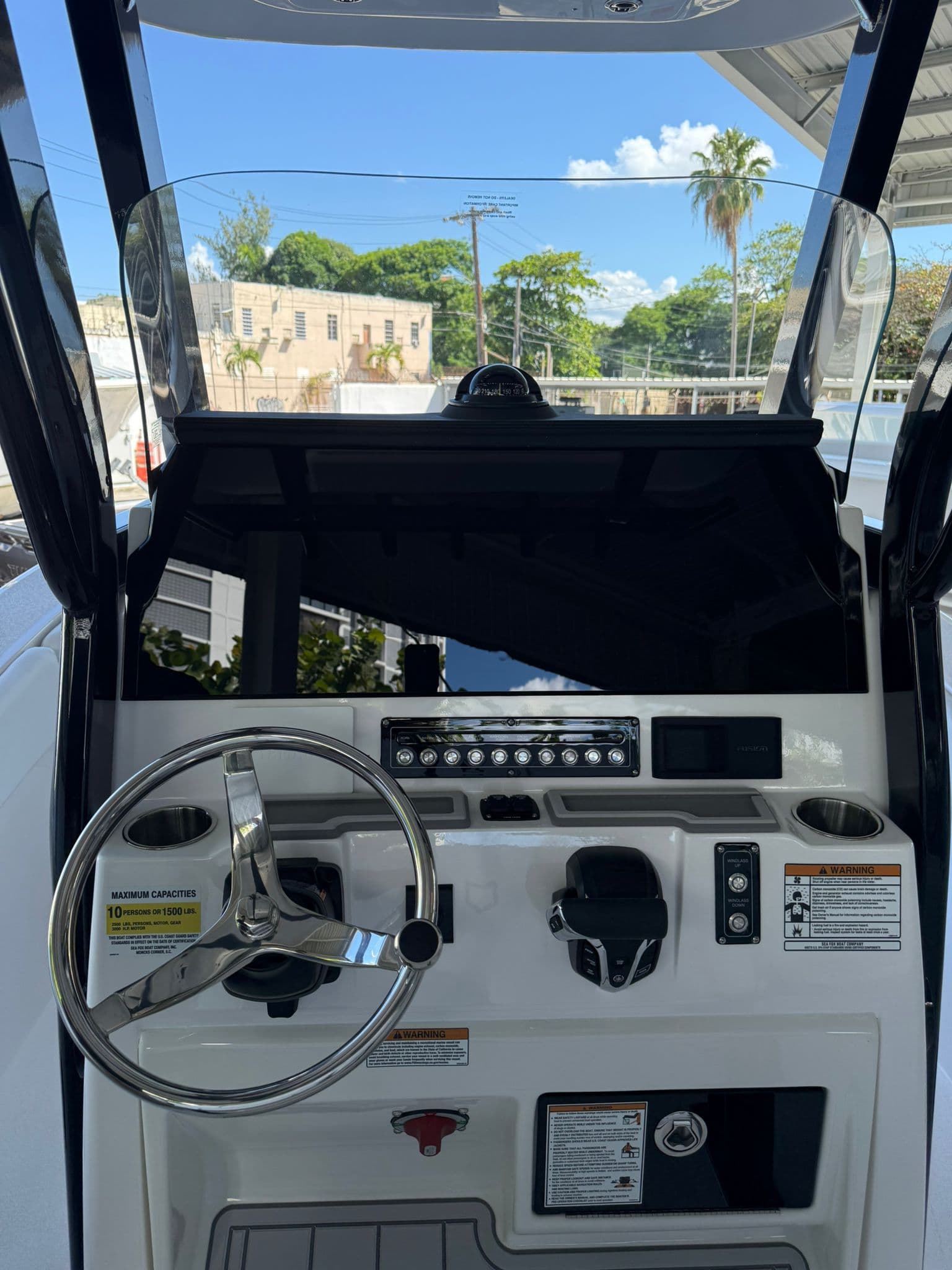 Sea Ray SLX 310